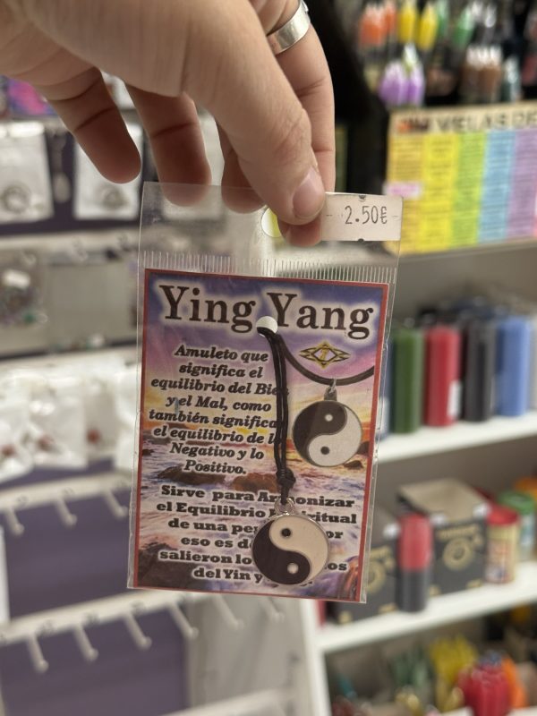 Amuleto yin yang mediano